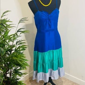 ❤️❤️ J Crew women knee length dress in a size 12.❤️❤️❤️